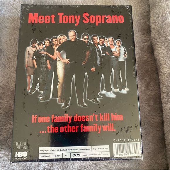 The Sopranos The Complete First Season - Picture 2 of 2